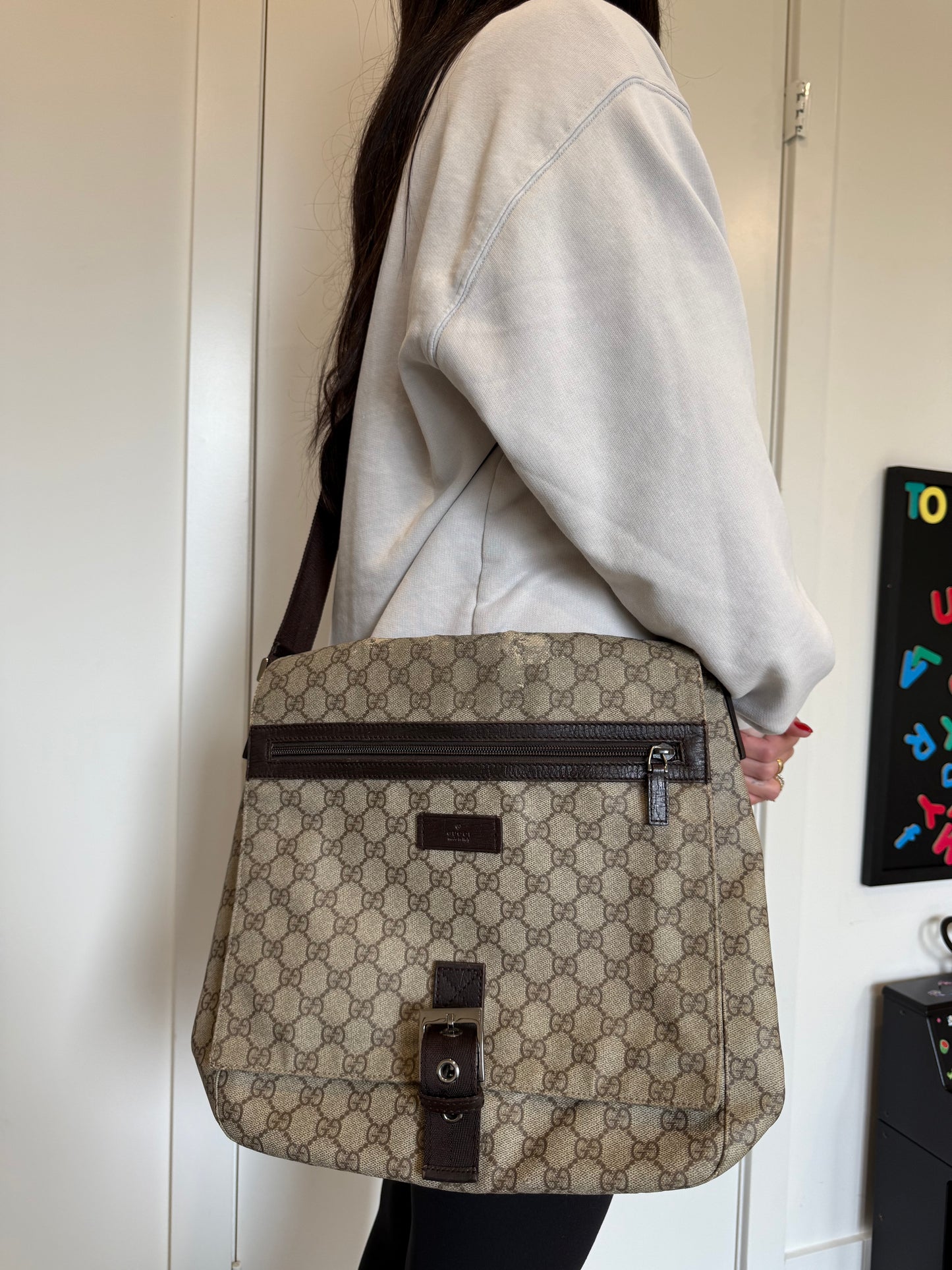 Gucci messenger bag