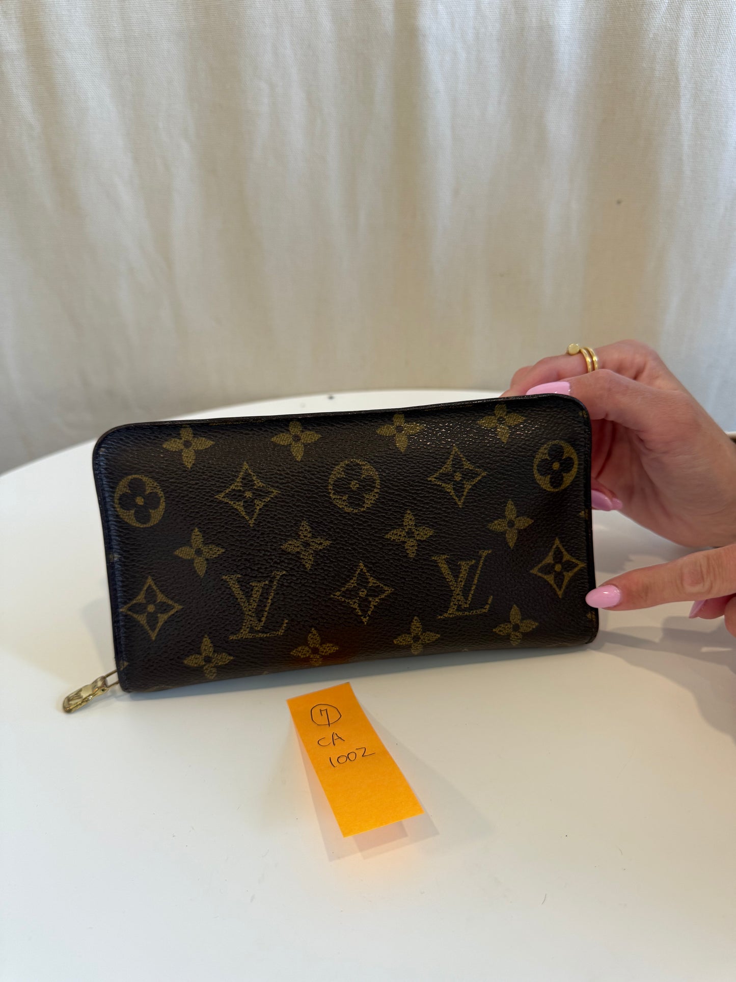 Nile and zip around wallet for Tara the beautiful!