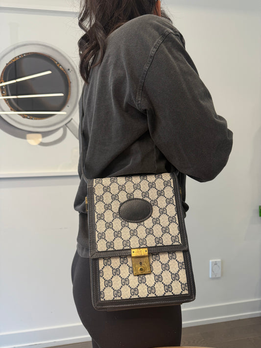 Rare Gucci blue web supreme adjustable strap triple compartment heavy duty crossbody leather interior ! Phones keys makeup etc