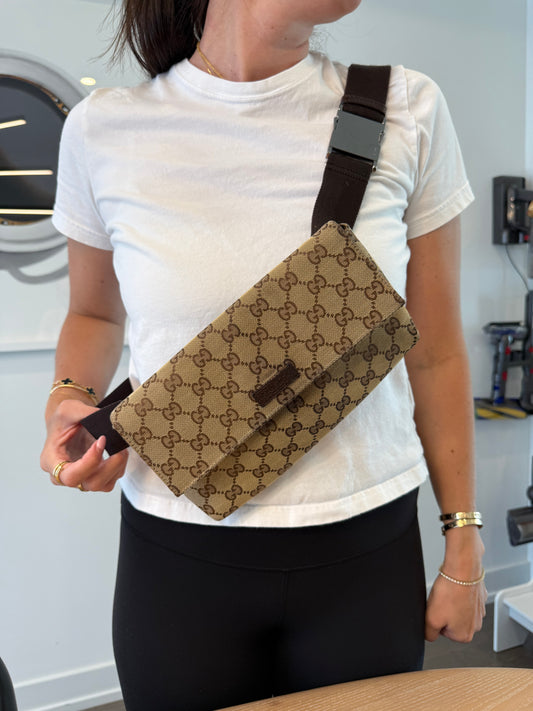 Rare Gucci gg classic unisex adjustable strap crossbody waistbag fits everything