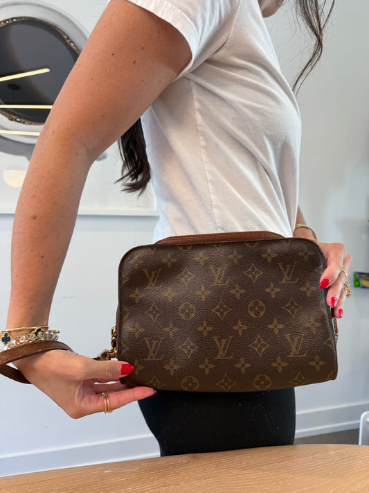 Rare Louis Vuitton Monogram orsay wristlet with original lv wristlet fits phones keys makeup wallets etc