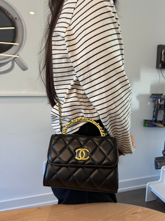 Store credit given to efi as she asked for it .