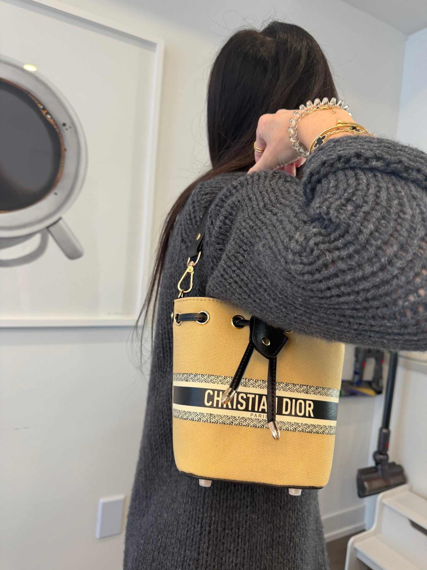 Like new in box Dior beauty drawstring bucket crossbody shoulder bag with 2 straps! Fits phones keys wallets etc so rare!!!