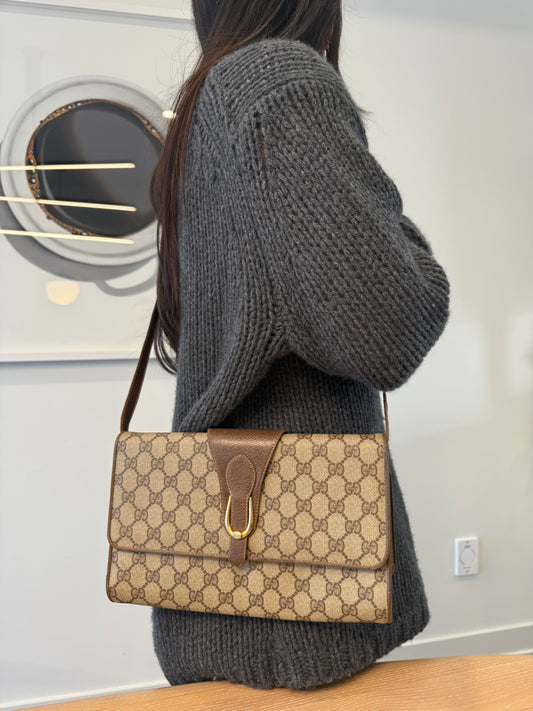 Rare Gucci supreme horsebit magnetic closure adjustable strap crossbody bag with fabric interior ! Fits phones keys wallets makeup etc