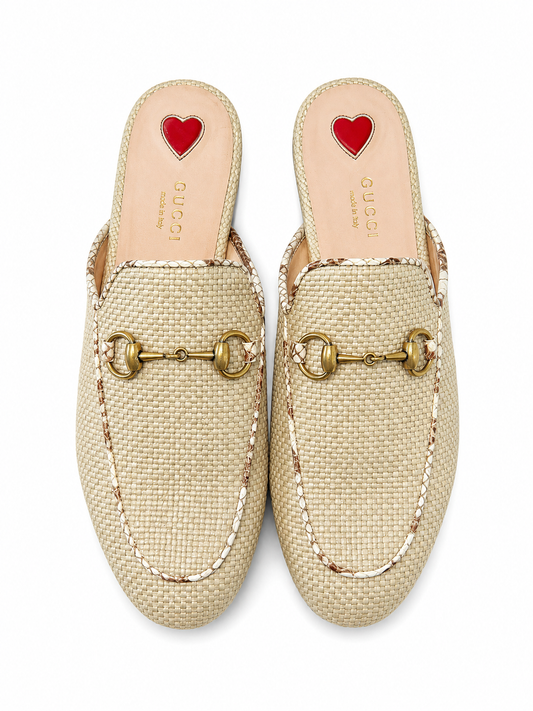 Authentic Gucci Mule Raffia Python trim brand new size 35 women’s flats ! Retail $2200
