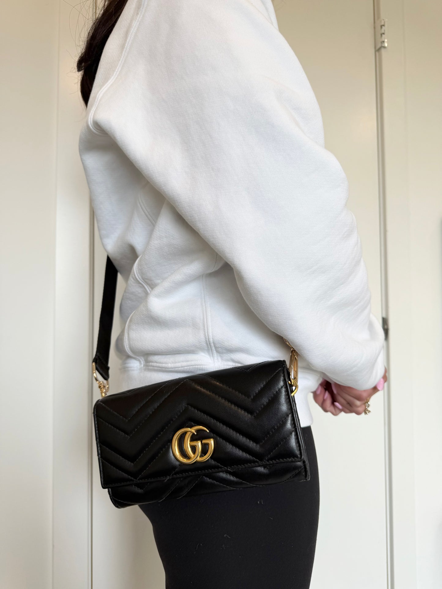 Gucci marmont flap crossbody shoulder bag with box and added strap in absolutely pristine preloved condition!