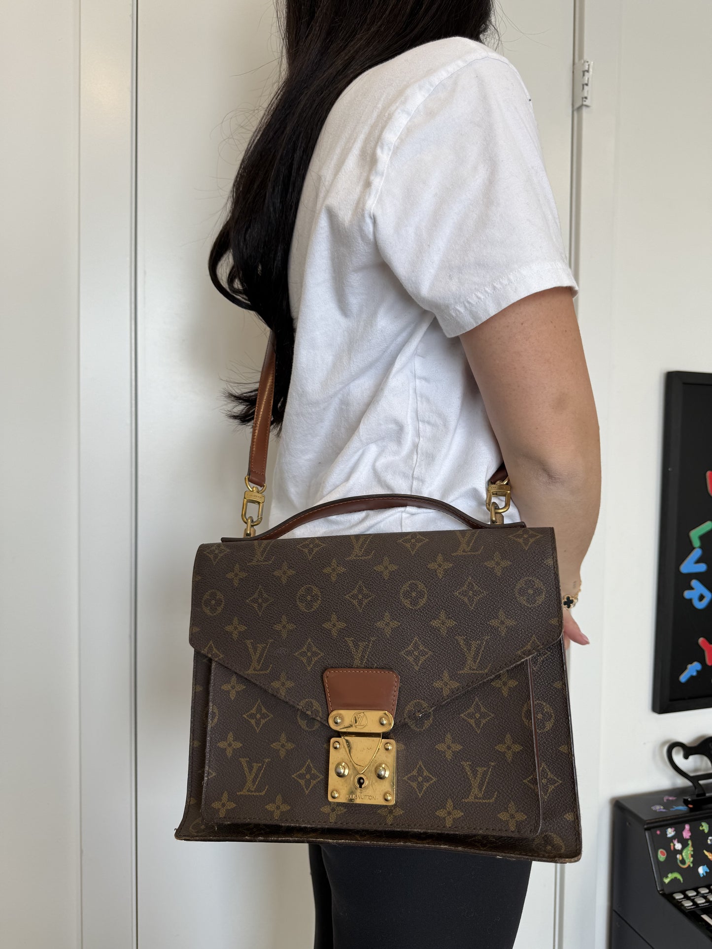 Louis Vuitton Monceau 2way crossbody top handle bag with original adjustable strap!