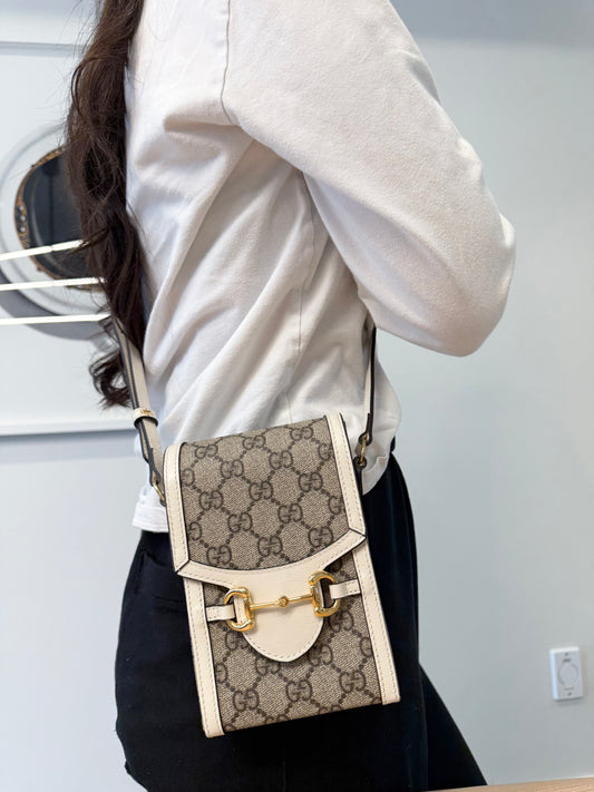 Authentic Gucci Supreme Horsebit adjustable strap crossbody bag in 9.5/10 condition over $2000 retail!!