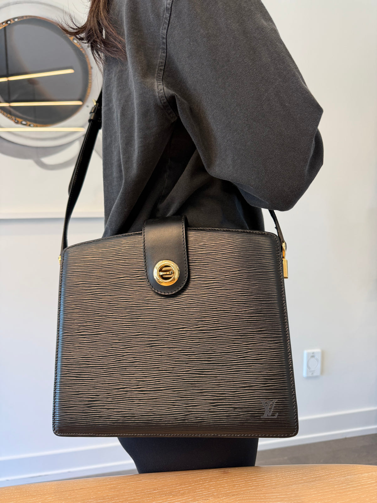 Authentic Louis Vuitton Epi capicunes adjustable strap triple compartment crossbody in gorgeous condition!