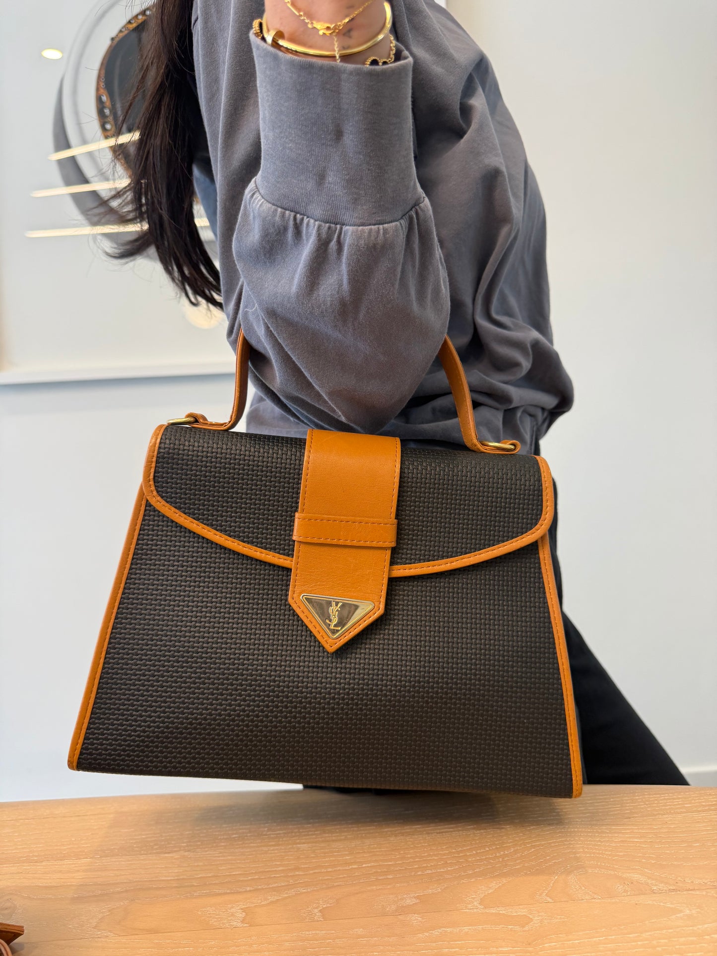 Yves saint Laurent top handle magnetic closure 2 way leather tweed handbag absolutely pristine