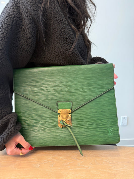 Authentic Louis Vuitton Epi serviette briefcase document clutch with original key and dustbag!