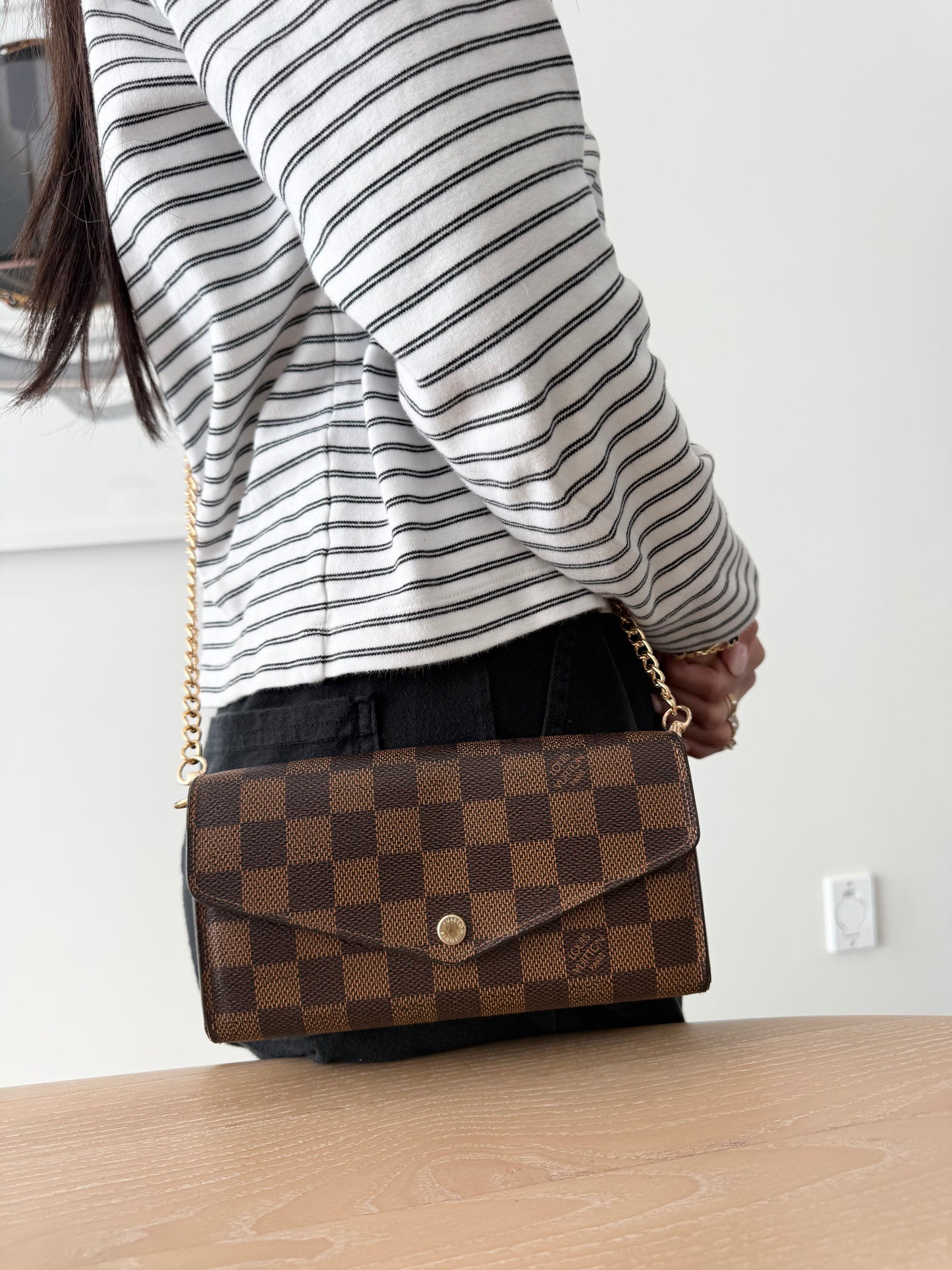 Louis Vuitton damier ebene Sarah monogram wallet in box with added removeable strap ! $910 plus tax retail