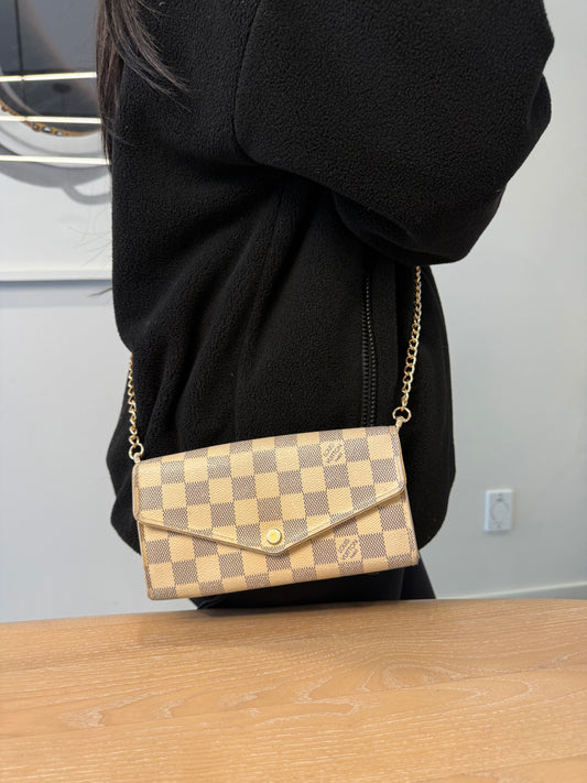 Authentic Louis Vuitton Sarah azur wallet with added removeable strap in box ! Retail $910
