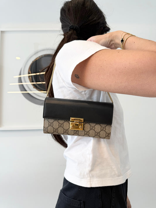 Gucci supreme padlock shoulder padlock bag in original box with original chain pristine condition plus a free aftermarket crossbody strap ! Fits phones cards cash coins etc