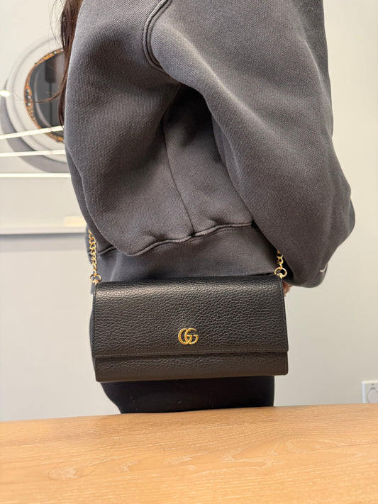 Rare Gucci flap marmont black and gold pristine wallet with added removeable strap! Over $1000 retail