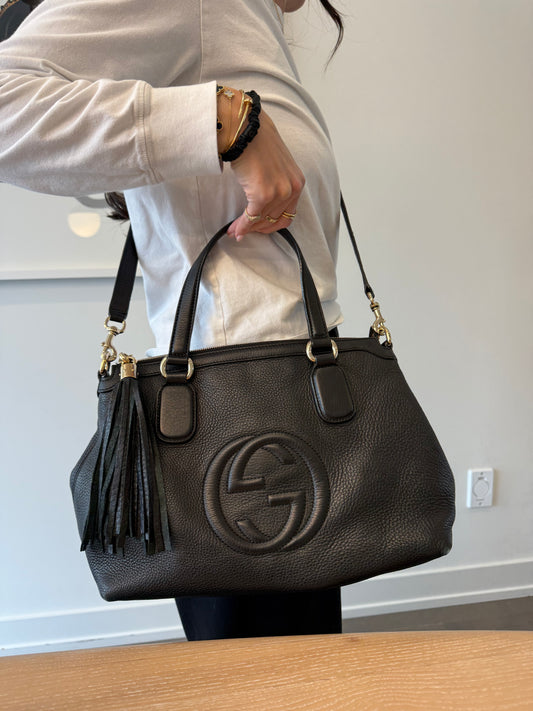 Authentic Gucci SoHo Tassle 2 Way shoulder bag with adjustable original strap in absolute pristine condition in dustbag ! Zipper top fits everything! Retail $2500