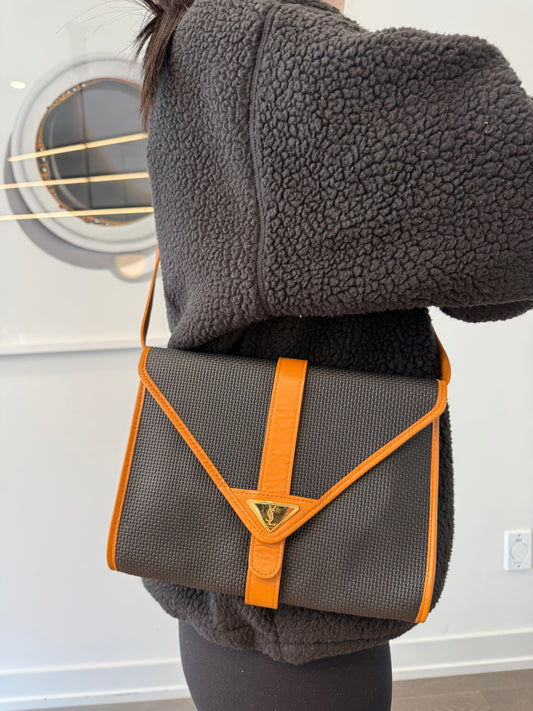 Authentic Yves Saint Laurent envelope crossbody in box gorgeous preloved condition inside and out fits phones wallets keys makeup etc