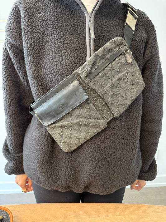 Authentic Gucci black denim rare unisex adjustable strap crossbody bag in gorgeous condition fits phones wallets keys makeup etc