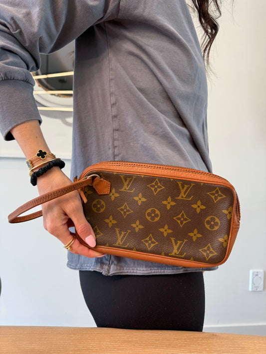 Authentic Louis Vuitton Monogram Marly Wristlet in stunning condition with dustbag ! Fits all phones wallets makeup keys etc