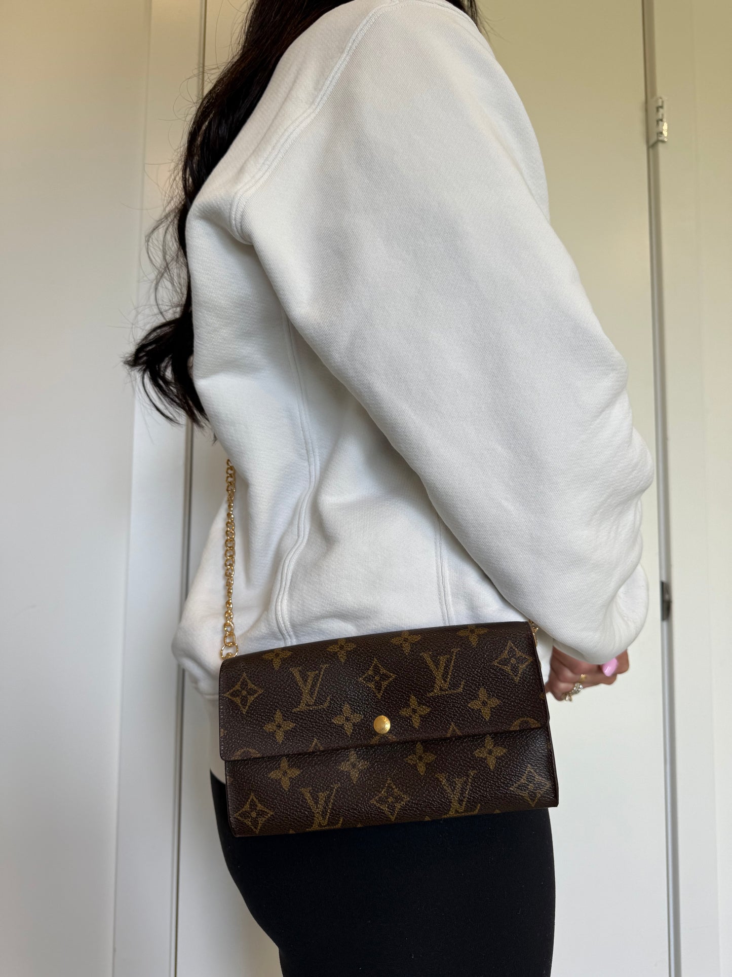Louis Vuitton Sarah monogram wallet with added strap and original box