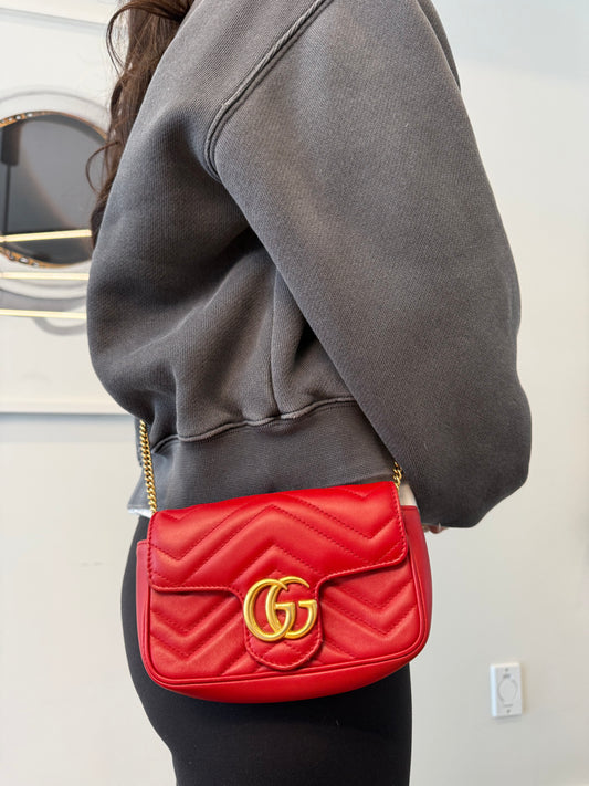 Authentic Gucci Camera Bag Chevron Marmont original strap Crossbody fits phones keys makeup etc