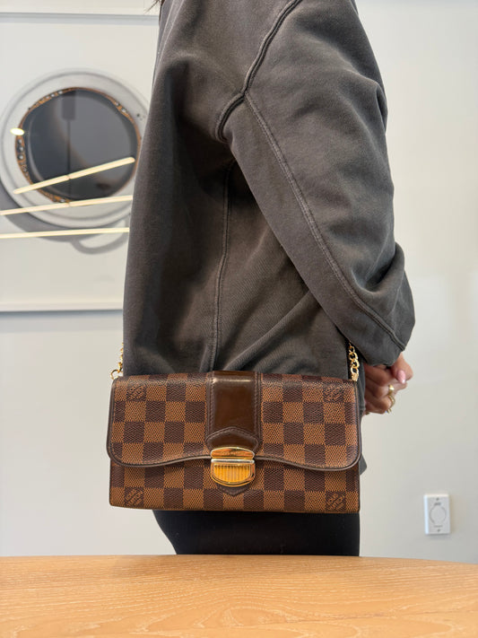 Authentic Louis Vuitton Damier Ebene XL Bloomsbury lock box clutch wallet with added removeable strap incredible amount of storage! All phones cards cash coins lipstick fit !