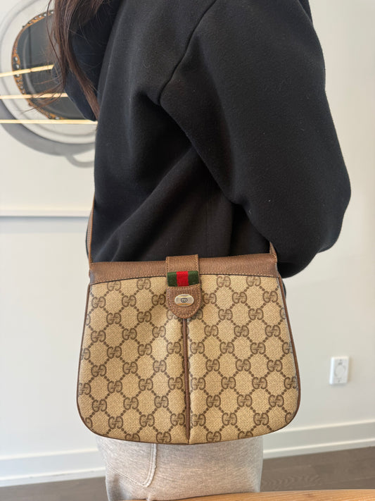 Authentic Gucci Supreme Triple compartment crossbody in absolute pristine condition inside and out holds phones wallets keys makeup etc