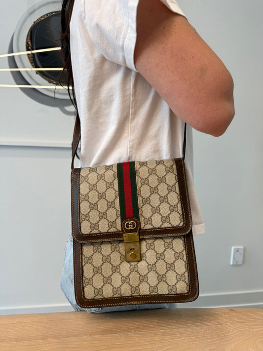 Authentic Gucci Supreme Ophidia Triple Compaetment Adjustable Strap Crossbody in gorgeous condition inside and out !