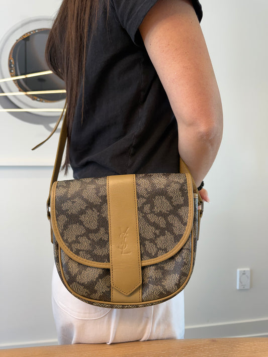 Authentic Yves Saint Laurent magnetic closure adjustable strap crossbody bag in box in pristine condition! Fits phones wallets makeup keys etc