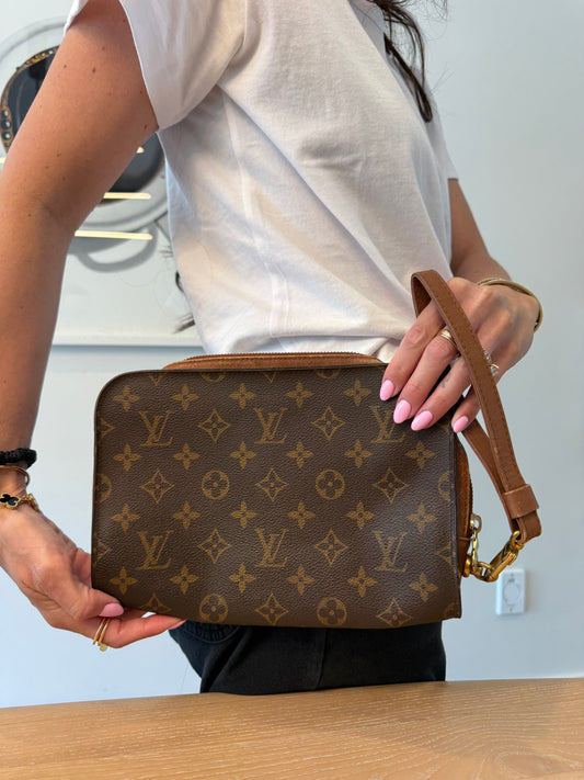 Authentic Louis Vuitton Monogram Orsay with original LV wristlet ! Fits phones keys makeup wallets etc