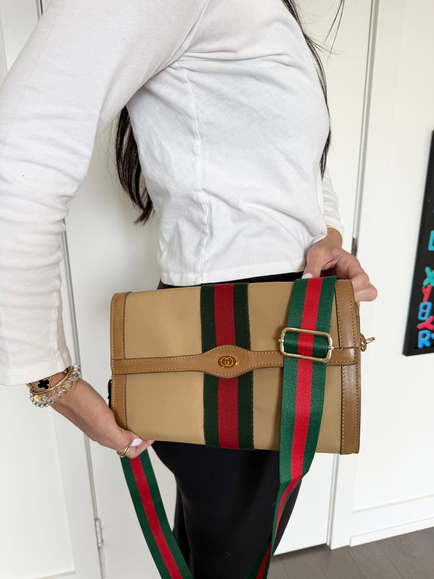 Gucci Ophidia crossbody clutch with original box and added strap ! So rare
