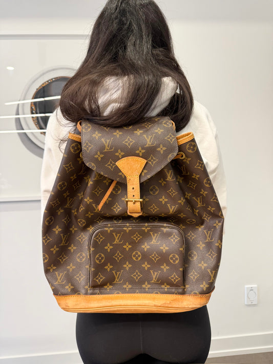Authentic Louis Vuitton monogram Montsouris GM adjustable strap unisex backpack in gorgeous preloved condition with dustbag! Retail is over $5000 please go on their website and see !