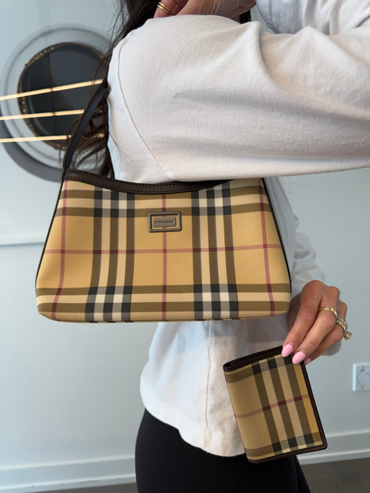Authentic Burberry Shoulder Bag Wallet set both with dustbags! Phones wallets keys makeup etc fit