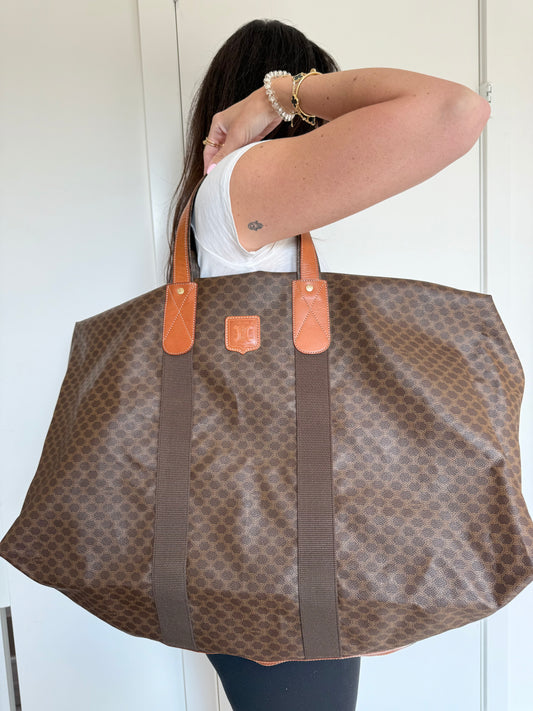 Rare!! Celine macadam zipper top pristine condition preloved weekender fits everything!!!