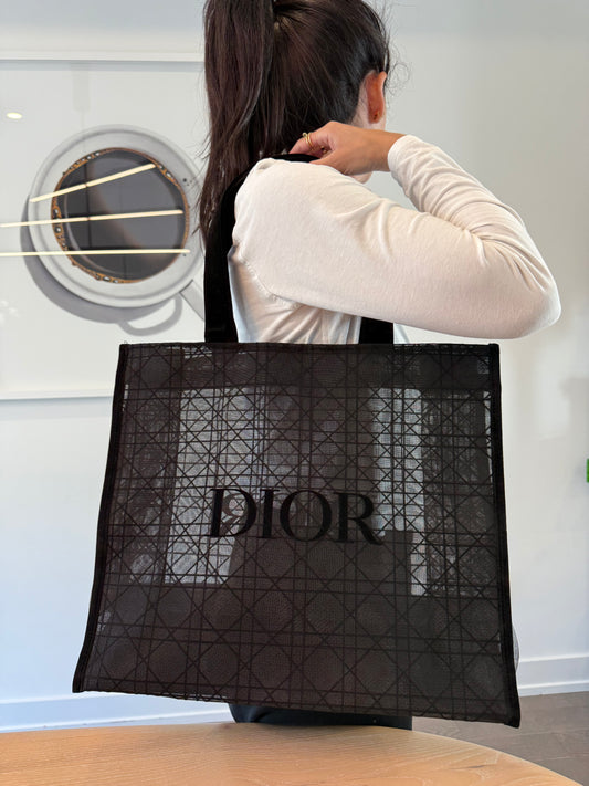 Brand New Dior Diorrama limited edition shoulder tote everyday beach shoulder bag ! Fits laptops clothes etc