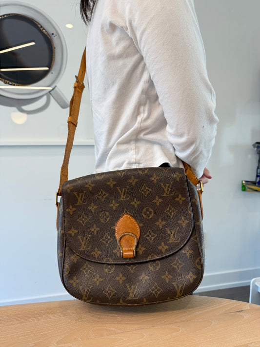 Louis Vuitton Monogram Saint Cloud Gm adjustable strap crossbody shoulder bag! Fits phones wallets makeup keys etc