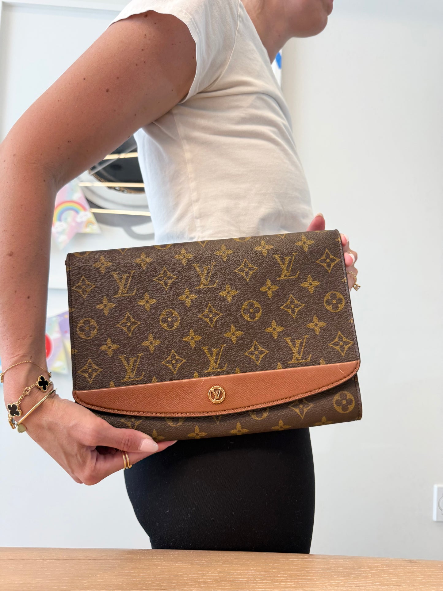 Authentic Louis Vuitton Bordeaux crossbody clutch with original strap! Fits phones wallets keys makeup etc cheap!!