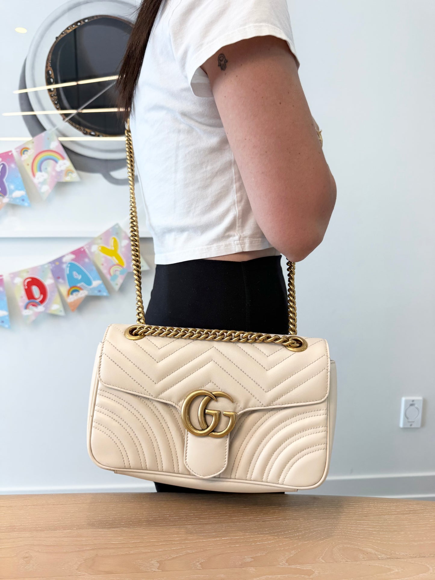 Authentic Gucci Marmont Medium Crème/Gold 2 way crossbody shoulder bag retail $3700 plus tax ! Client used her a few time 9 9.5/10 condition. Over 50% off retail