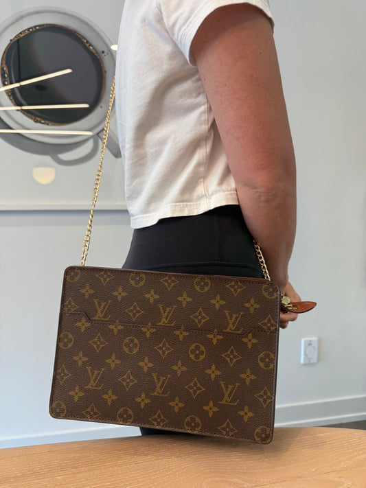 Rare Louis Vuitton monogram homme zipper top clutch with added crossbody strap in gorgeous condition