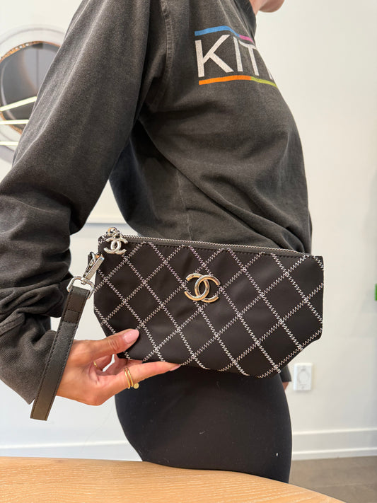 Brand New Chanel Makeup black/silver wristlet clutch!fits phones wallets keys etc