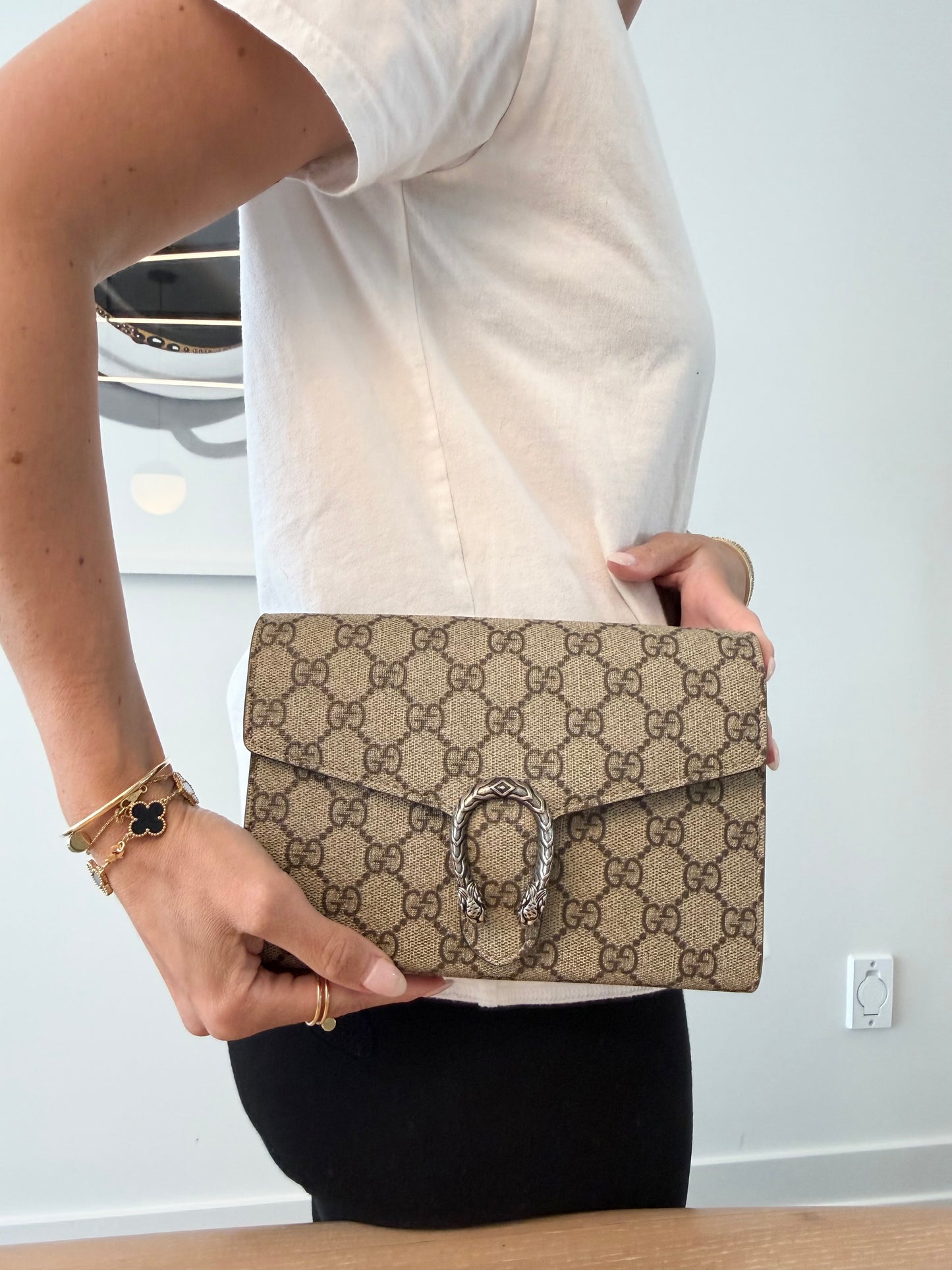 Authentic Gucci Supreme Dionysus WOC with added removeable strap in 9.5/10 condition absolutely pristine $2380 + tax retail ! Fits phones cards cash coins etc