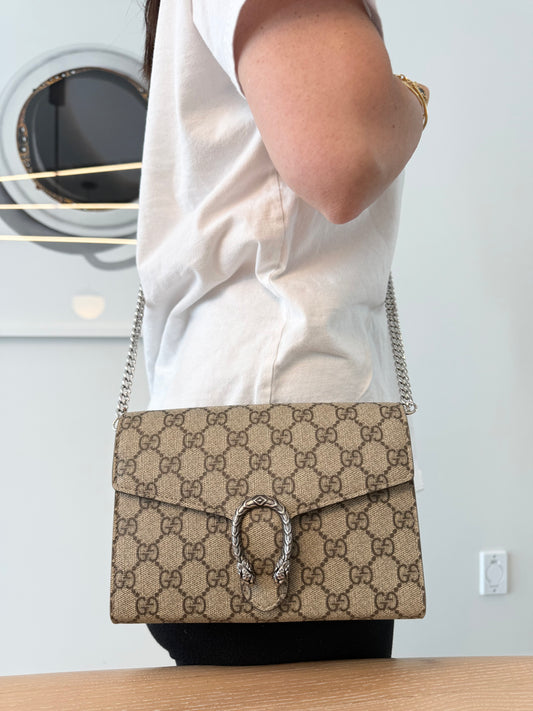 Authentic Gucci Supreme Dionysus WOC with added removeable strap in 9.5/10 condition absolutely pristine $2380 + tax retail ! Fits phones cards cash coins etc