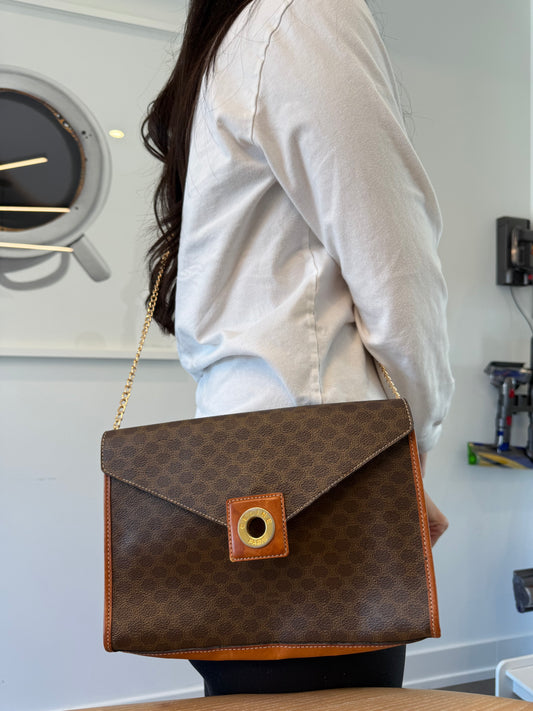 Rare Celine macadam envelope magnetic closure crossbody clutch with added strap in gorgeous condition! Fits phones keys wallets etc