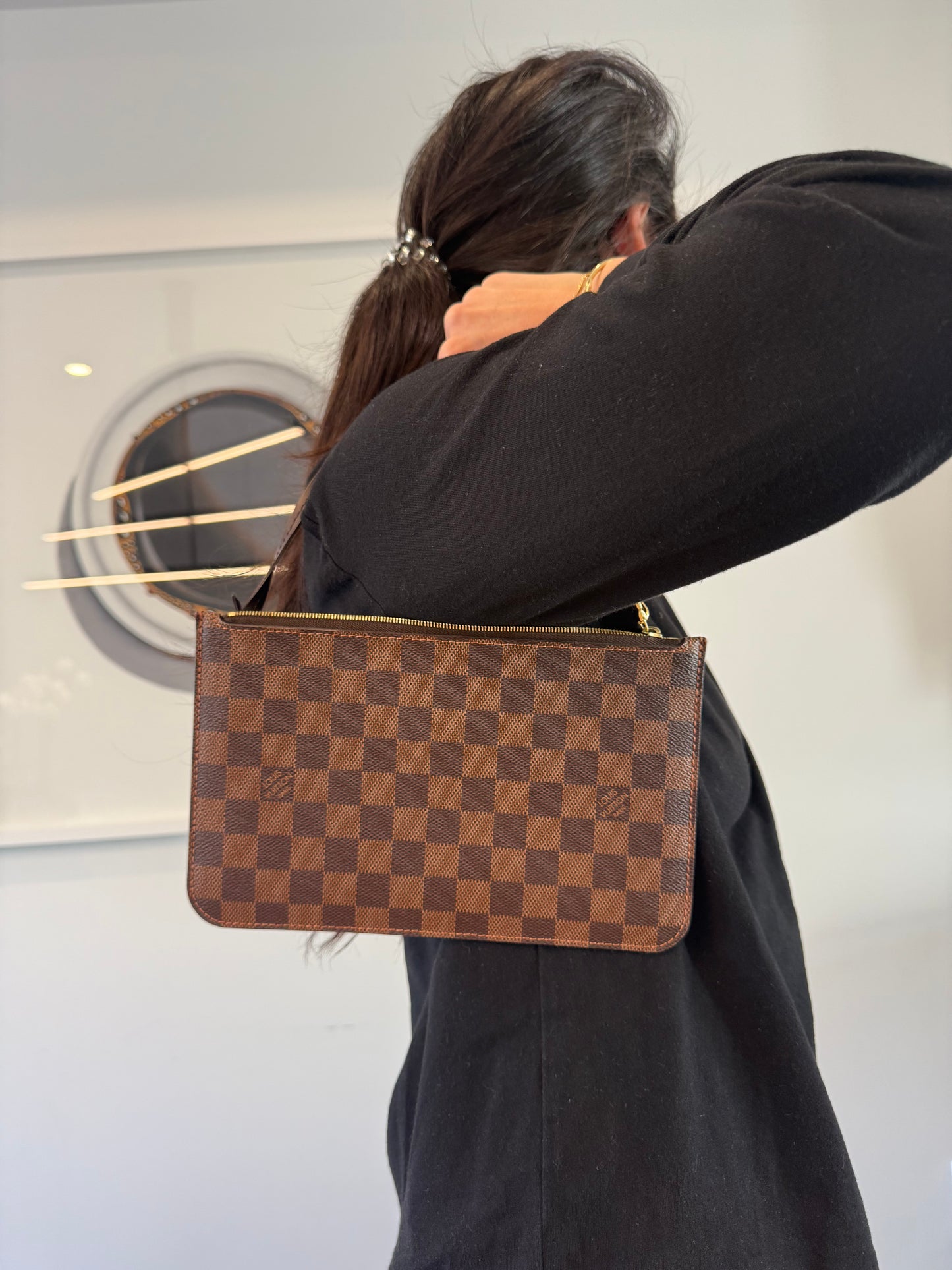 Louis Vuitton damier ebene pochette GM in dustbag with cherry interior in like brand new condition fits phones cards keys makeup lipstick etc literally 9.8/10