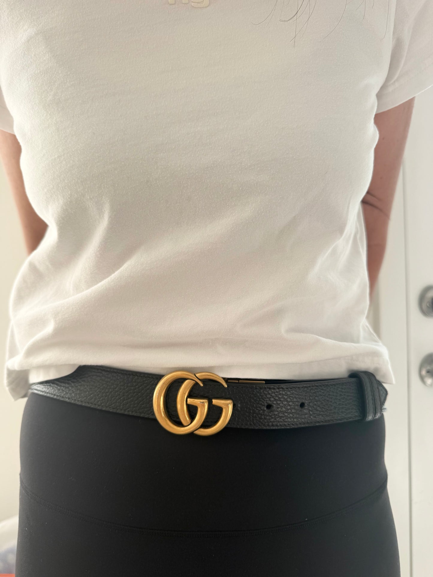 Authentic Gucci GG Marmont Size 95 Calf skin reversible black and dark brown belts in pristine preloved condition fits small medium and large ! $805 + tax retail !
