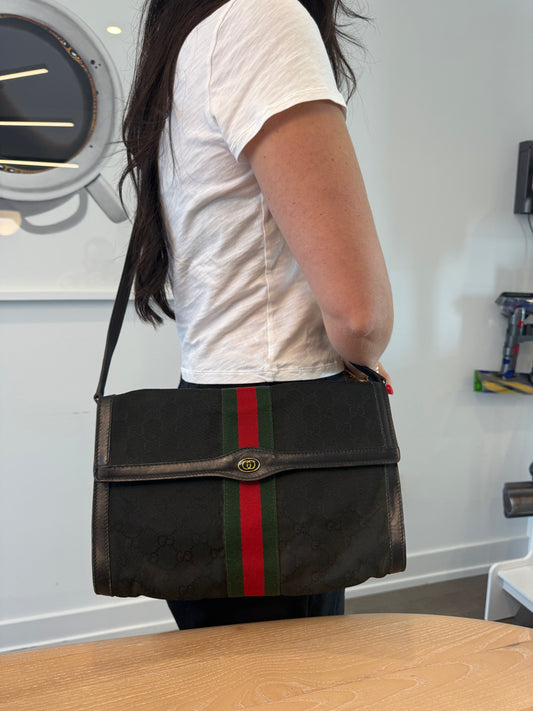Rare Gucci black supreme Ophidia crossbody with red interior ! Fits everything! Gorgeous preloved condition