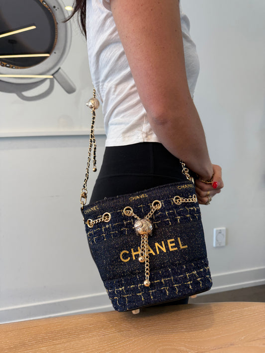 Brand new in box Chanel makeup limited edition vip beauty drawstring bucket bag!!! Nobody has this piece she fits a lot!