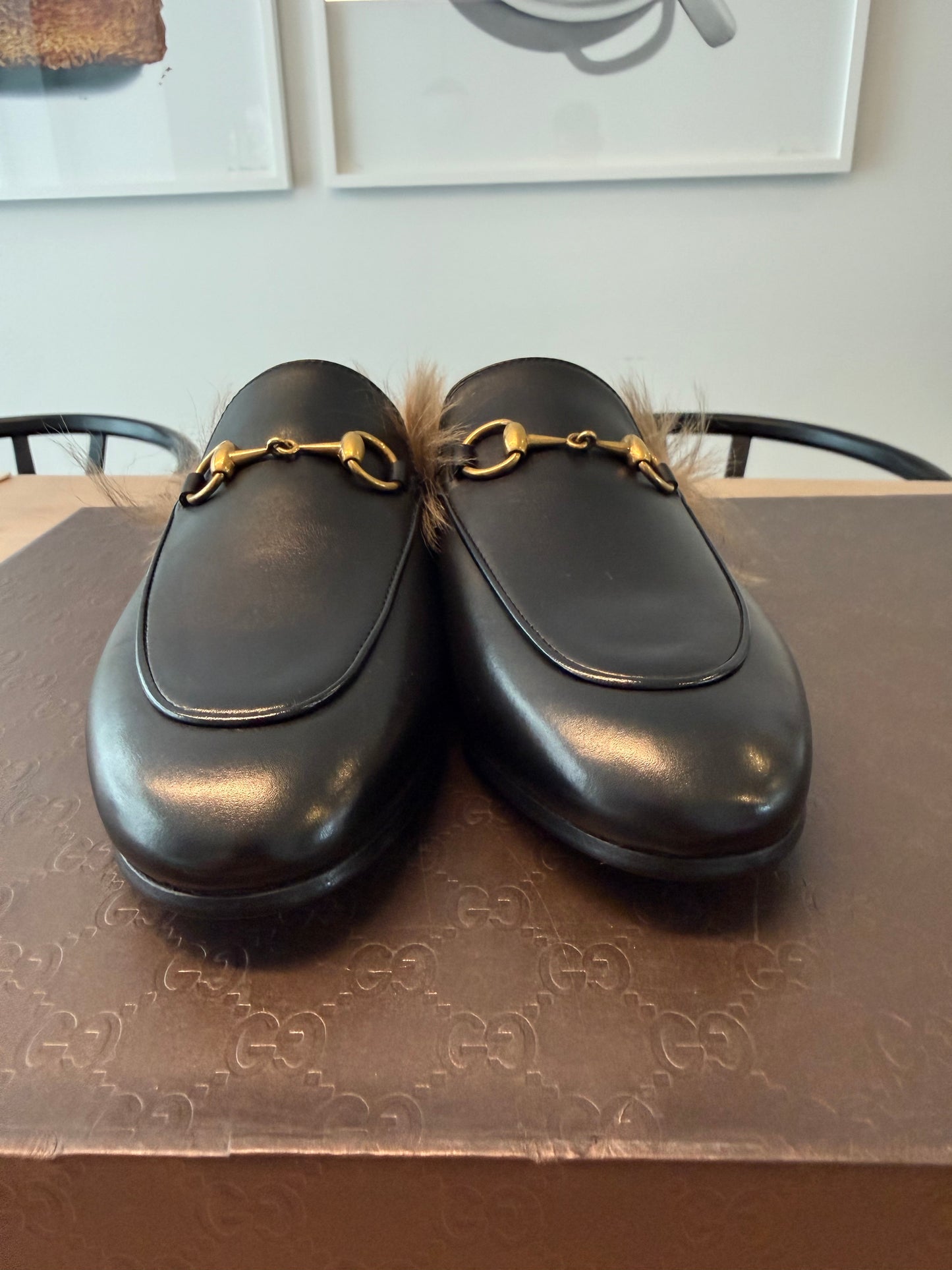 Authentic Gucci Brand New Princetown sherling mules size 35 currently $1630 + tax and Nordstrom! Was only tried on
