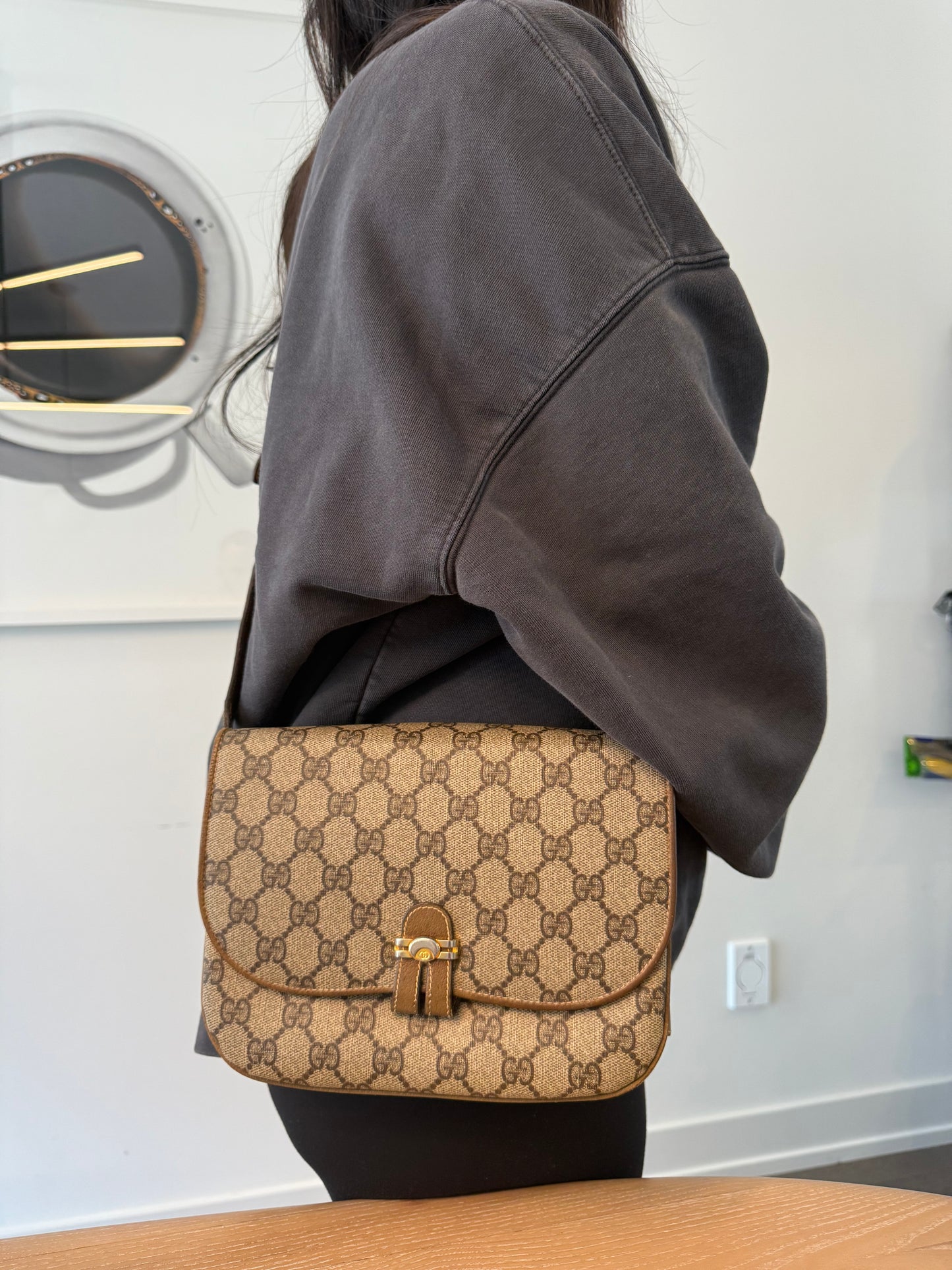 Gucci supreme adjustable strap multiple compartment crossbody bag in gorgeous preloved condition! Fabric soft interior fits phones wallets keys makeup etc