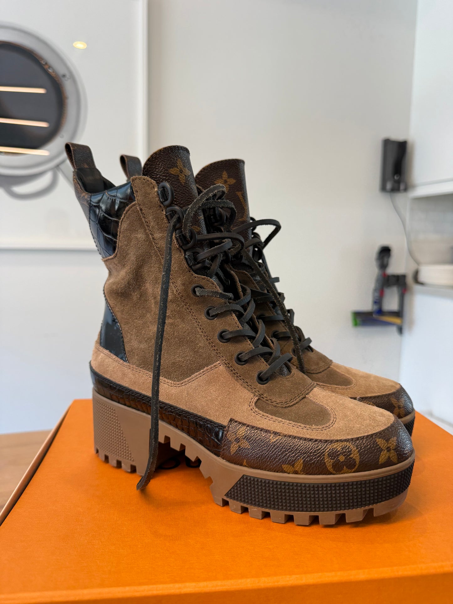 Authentic Louis Vuitton Laureate Platform Desert Boots size 36.5 in dustbag box and paper bag ! Client paid $2180 plus tax worn once ! Brand new condition